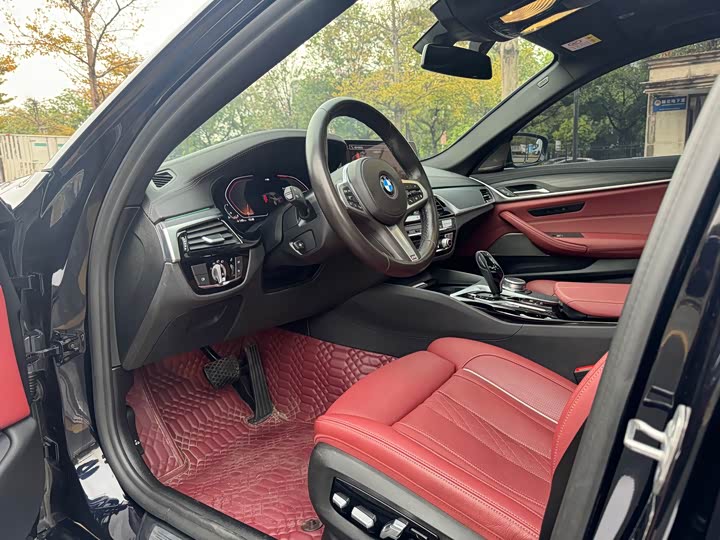 Фото 5 - BMW 5 Series