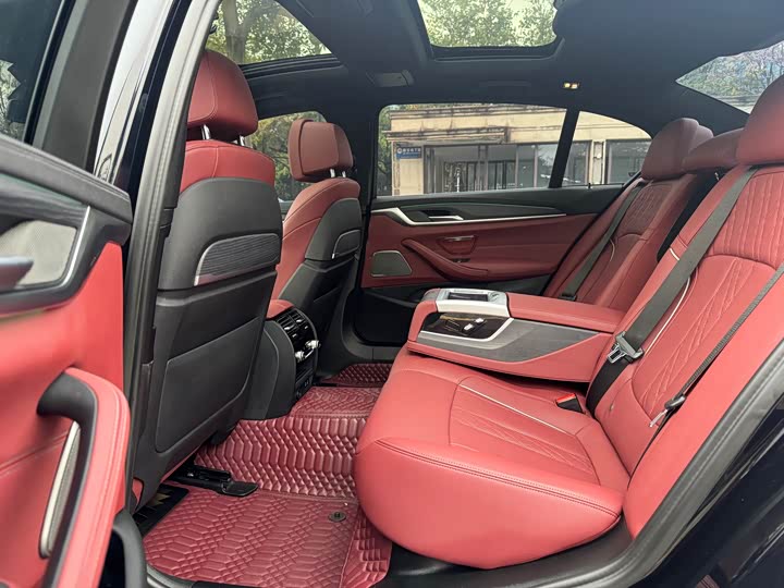 Фото 6 - BMW 5 Series