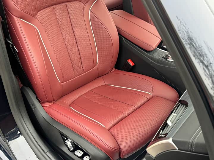 Фото 9 - BMW 5 Series