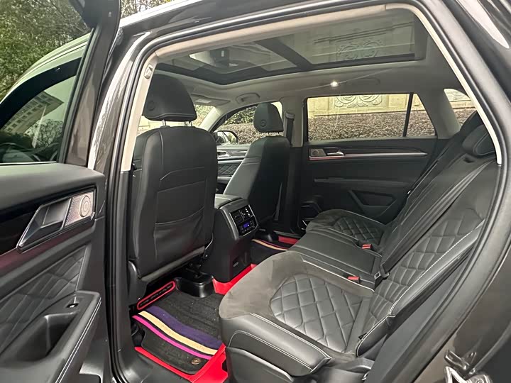 Фото 8 - Volkswagen Teramont X