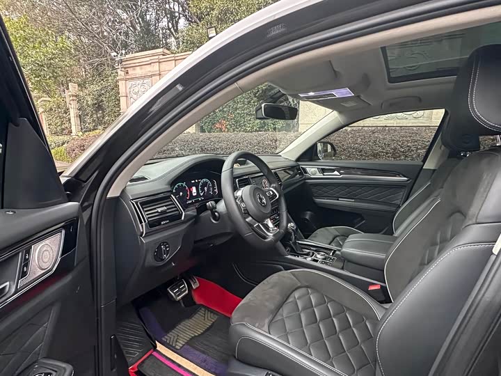 Фото 9 - Volkswagen Teramont X