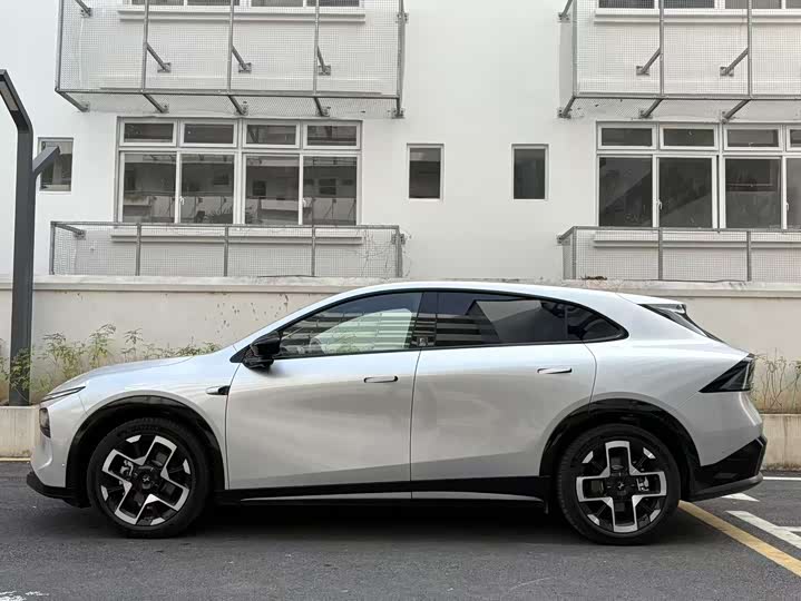 Фото 3 - XPeng G7