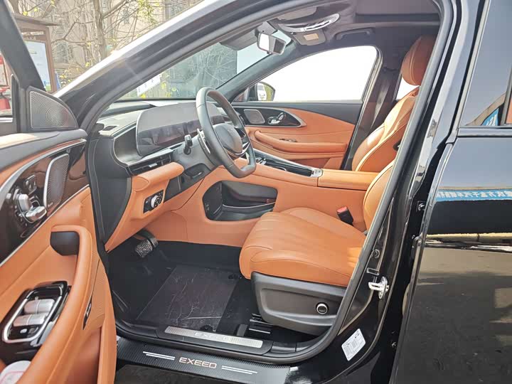 Фото 8 - Exeed TXL