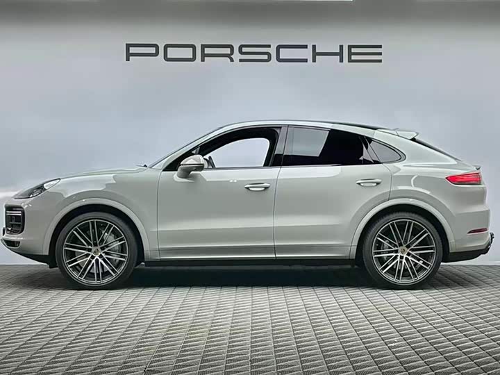 Фото 4 - Porsche Cayenne