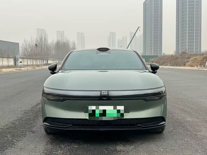 Фото 3 - Zeekr 007