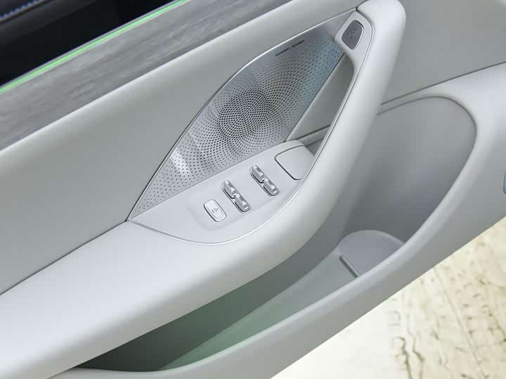 Фото 8 - Luxeed S7