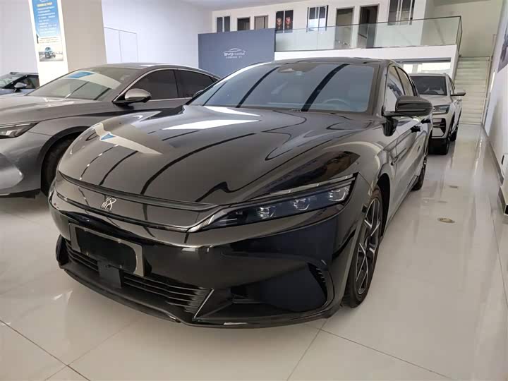 Фото 2 - BYD Han