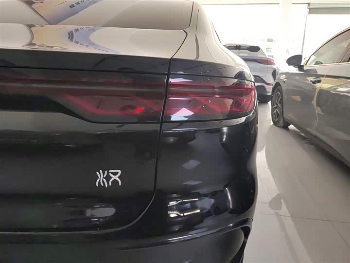 Фото 8 - BYD Han