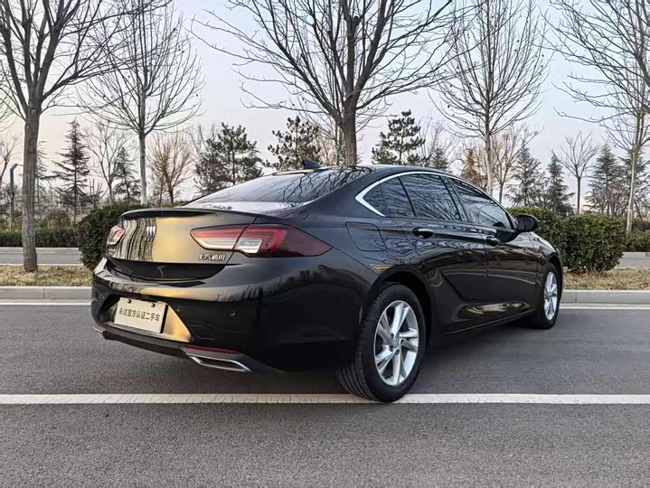 Фото 3 - Buick Regal