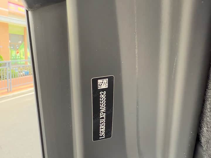 Фото 8 - Cadillac CT6