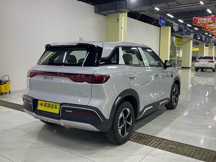 Фото 5 - BYD Yuan Up