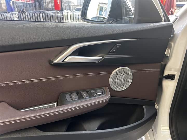 Фото 8 - BMW 1 Series