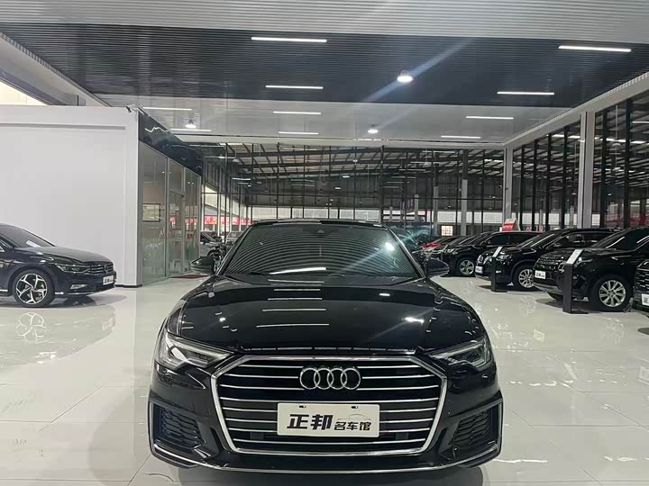 Фото 2 - Audi A6L