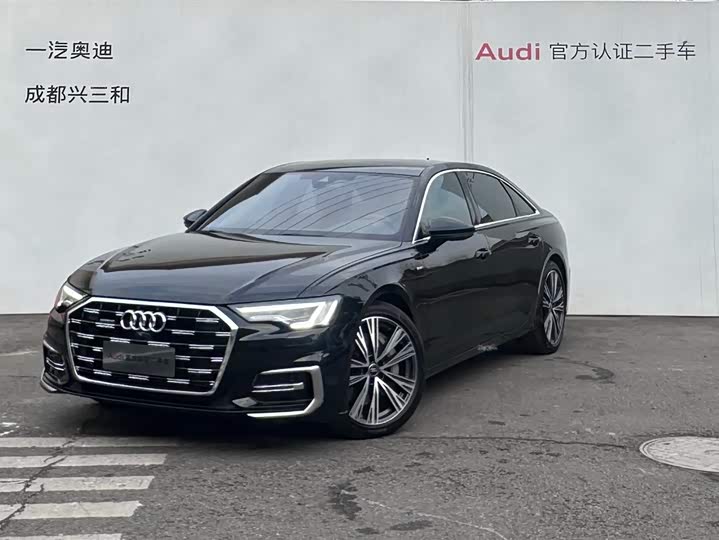 Фото 1 - Audi A6L