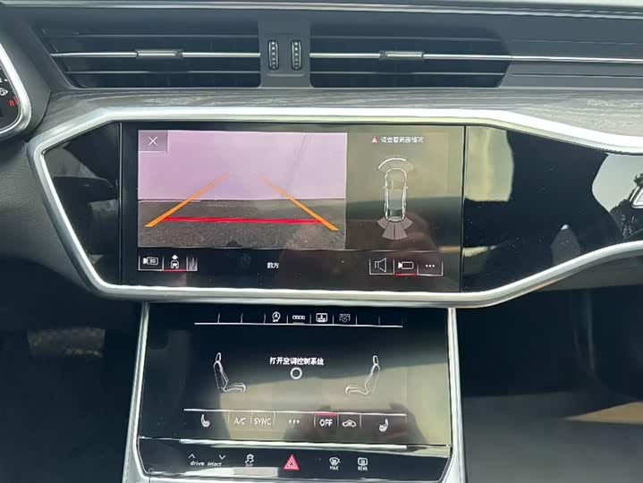 Фото 7 - Audi A6L