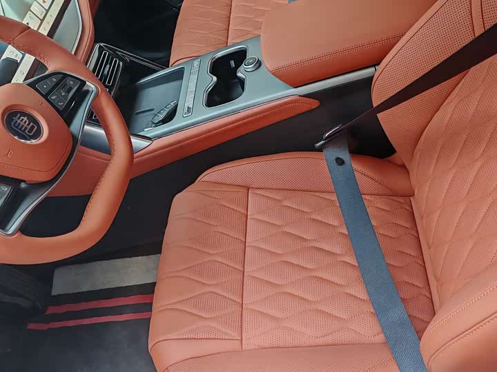 Фото 6 - BYD Tang Hybrid/EV