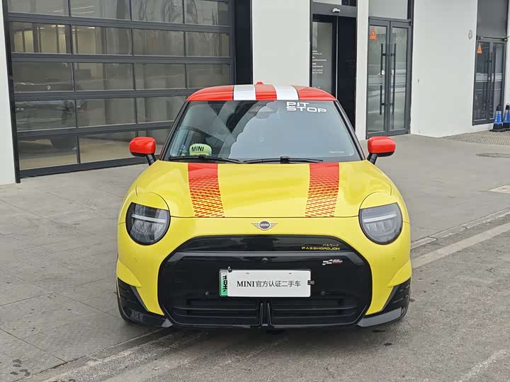 Фото 2 - Mini Cooper