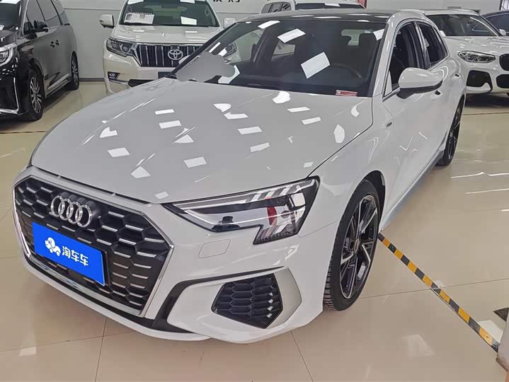 Фото 1 - Audi A3