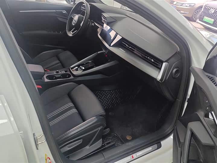 Фото 8 - Audi A3