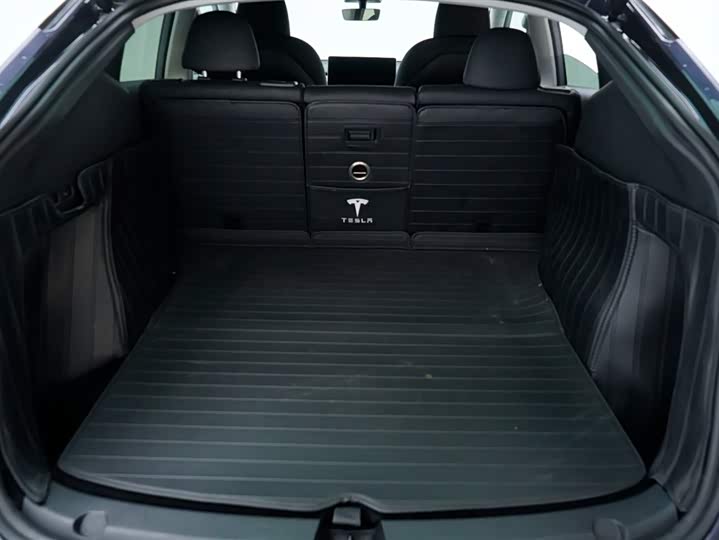 Фото 9 - Tesla Model Y