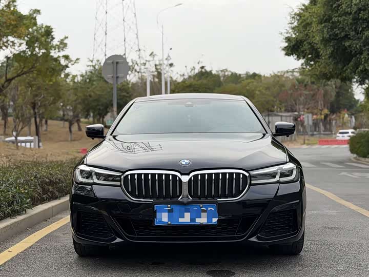 Фото 3 - BMW 5 Series