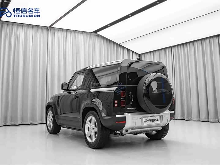 Фото 7 - Land Rover Defender