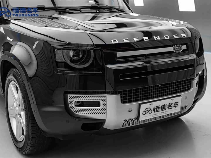 Фото 9 - Land Rover Defender