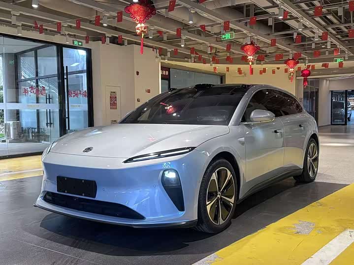 Фото 1 - Nio ET5T