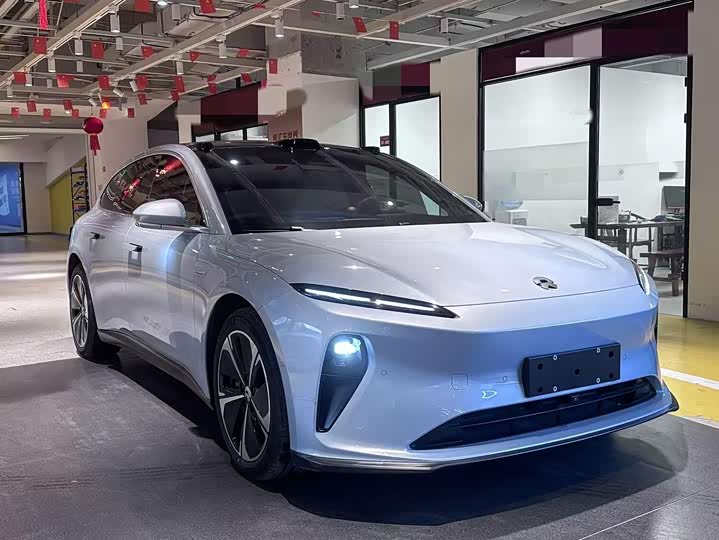 Фото 3 - Nio ET5T