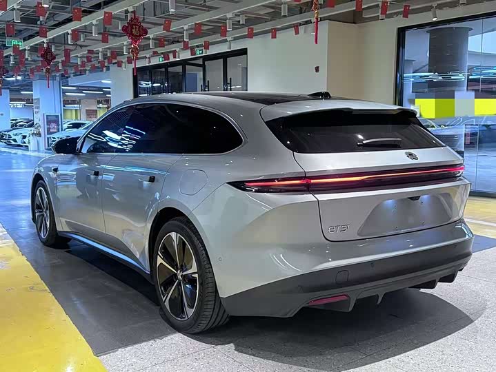 Фото 9 - Nio ET5T