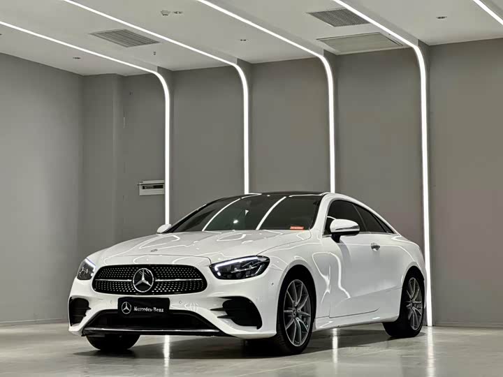Zdjęcie 1 - Mercedes-Benz E-Class