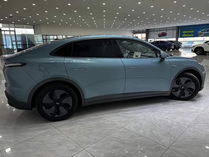 Фото 2 - Nio Onvo L60