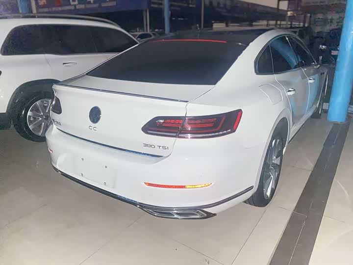 Фото 8 - Volkswagen CC