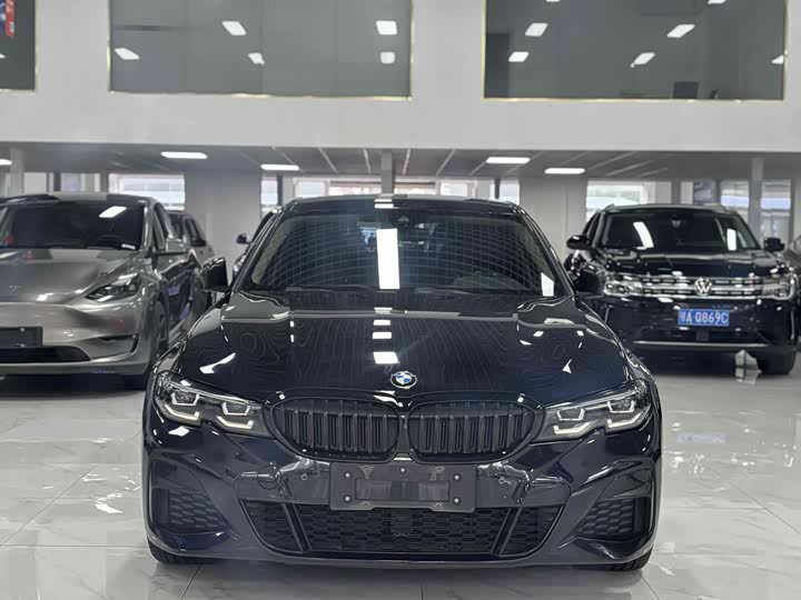 Фото 2 - BMW 3 Series