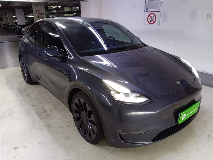 Фото 4 - Tesla Model Y