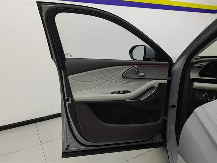 Фото 7 - Exeed RX C-DM Hybrid