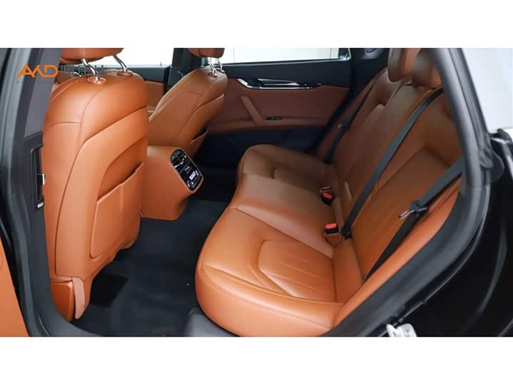 Фото 7 - Maserati Quattroporte