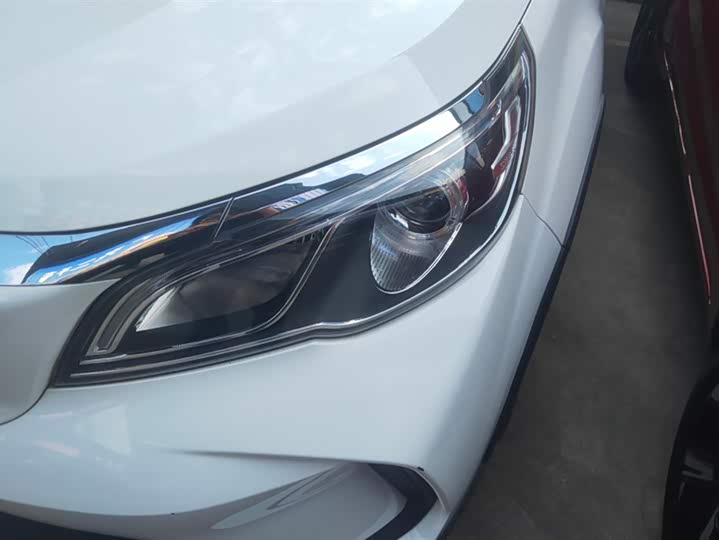 Фото 5 - Geely Geometry EX3