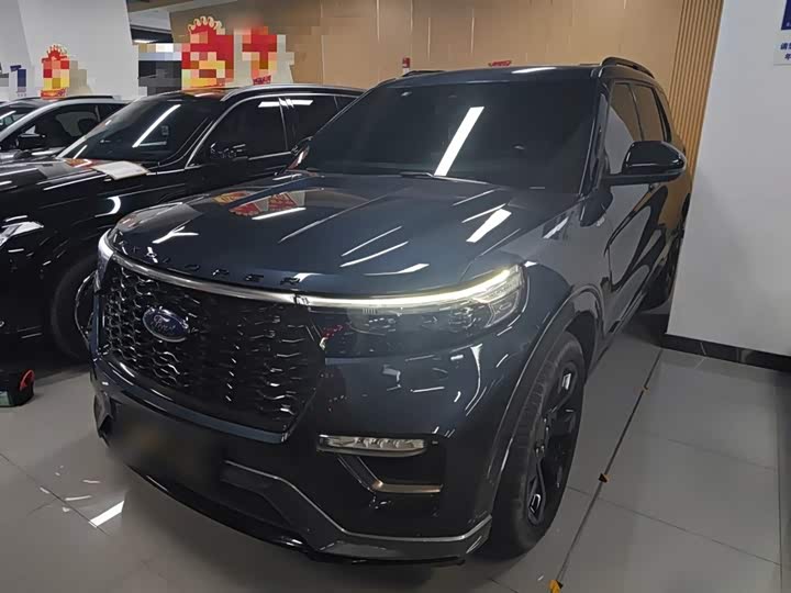 Фото 2 - Ford Explorer