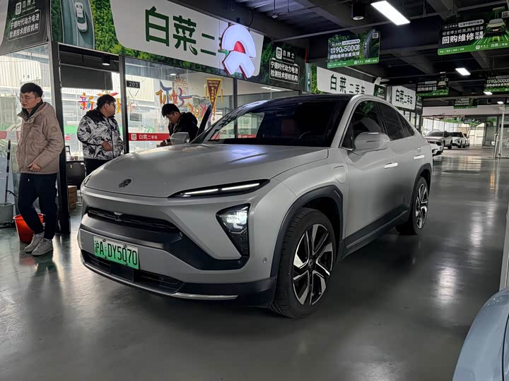 Фото 1 - Nio EC6