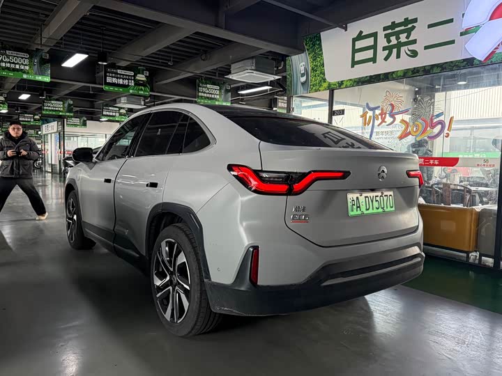 Фото 9 - Nio EC6