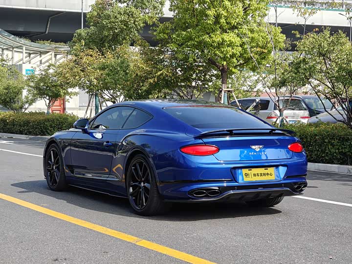 Фото 4 - Bentley Continental GT