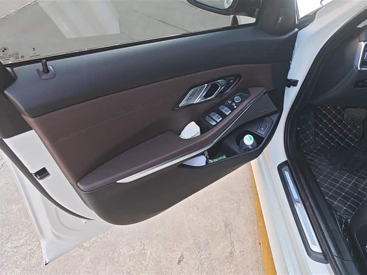 Фото 7 - BMW 3 Series