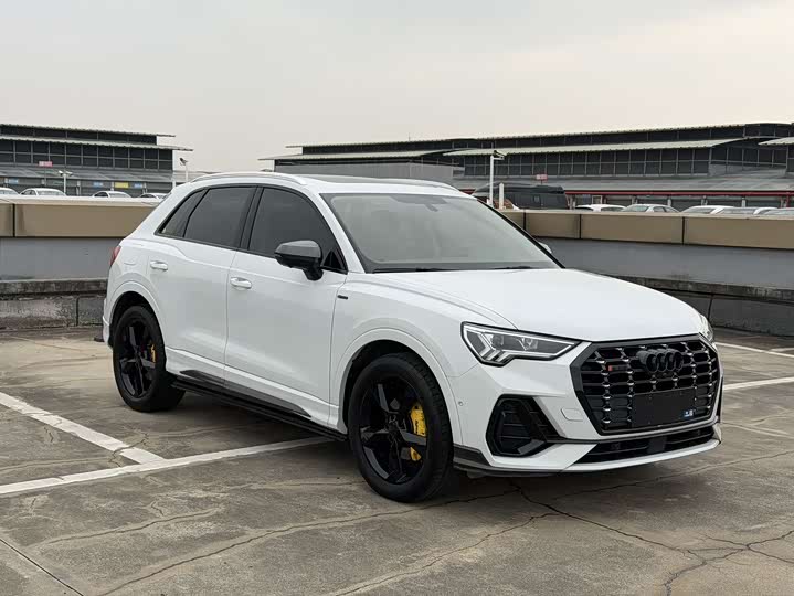 Фото 3 - Audi Q3