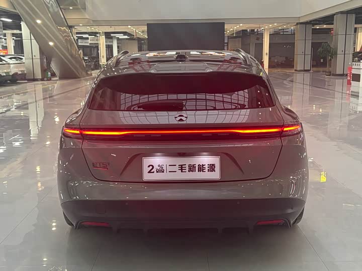 Фото 8 - Nio ET5T