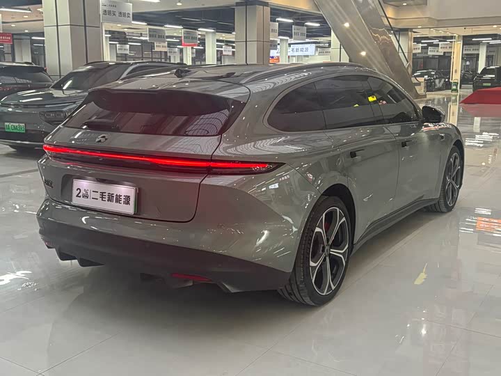 Фото 9 - Nio ET5T