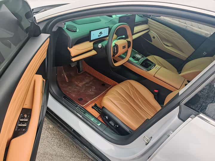 Фото 7 - Geely Galaxy Starshine 8 EM-i