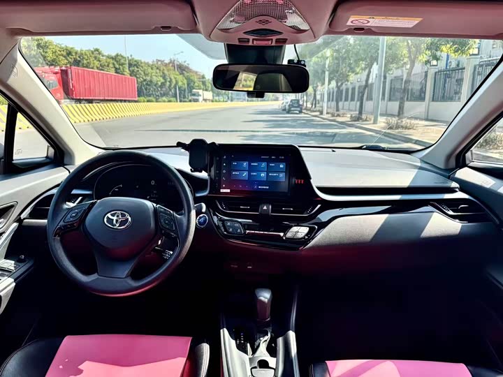 Фото 5 - Toyota Izoa