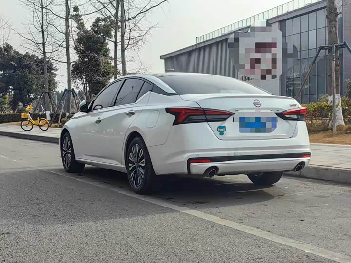 Фото 5 - Nissan Teana