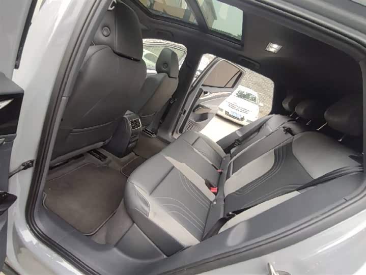 Фото 9 - Volkswagen ID.4 Crozz